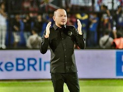 Arema FC Kantongi Nama Pengganti Eduardo Almeida
