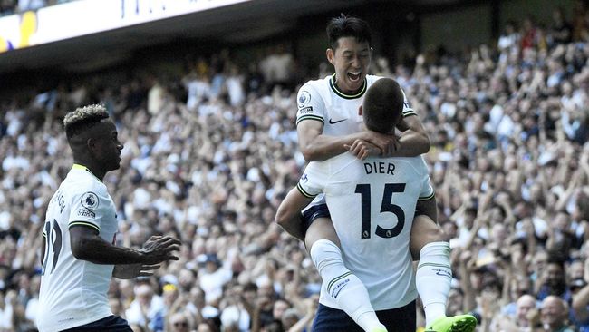 Son Heung Min Korban Rasisme, Chelsea Bakal Hukum Suporter Chelsea berupaya menegakkan hukum untuk suporter yang terlibat dalam pelecehan rasialisme kepada pemain Tottenham Hotspur Son Heung Min.