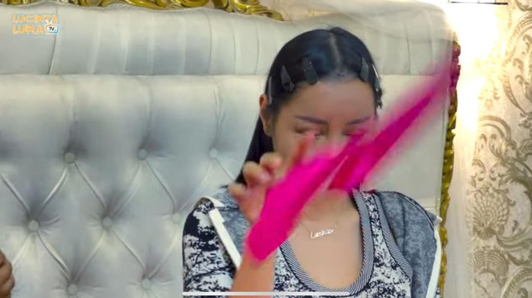 Lucinta Luna Lucinta Luna akhirnya menunjukkan wajah usai operasi plastik.