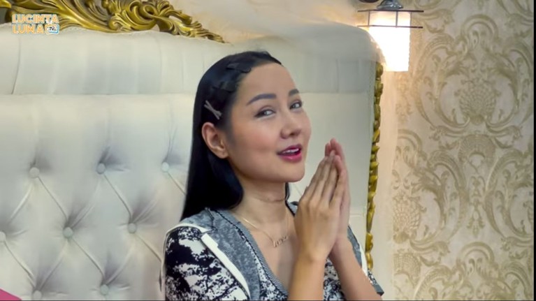 Lucinta Luna Lucinta Luna akhirnya menunjukkan wajah usai operasi plastik.