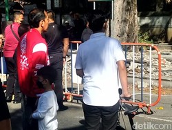 Bareng Gibran, Jokowi Tinjau Proyek Renovasi Koridor Ngarsopuro