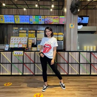 Ini Alasan Riesca Rose Minta Setop Dikaitkan dengan Sule