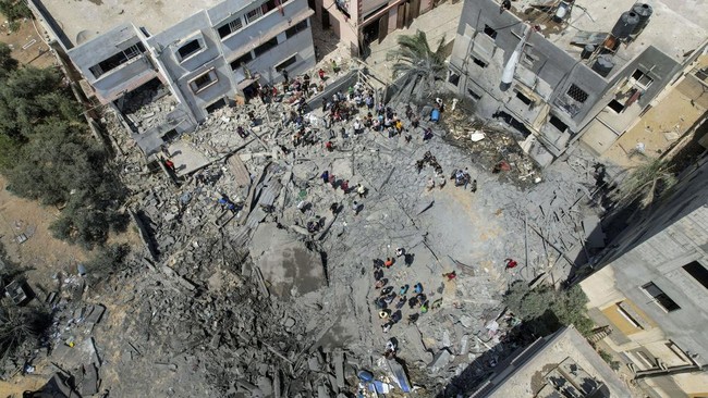 Rusia balas kritik Israel dengan menilai sebagai negara yang munafik karena menyerang Palestina.