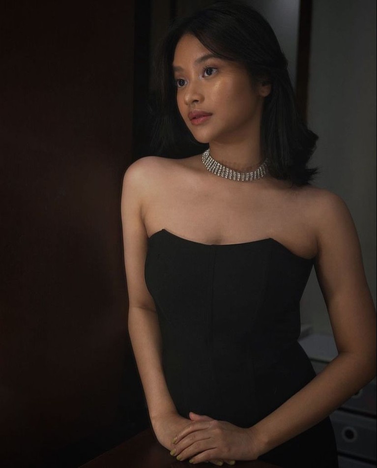 Siti Adira Kania Siti Adira Kania