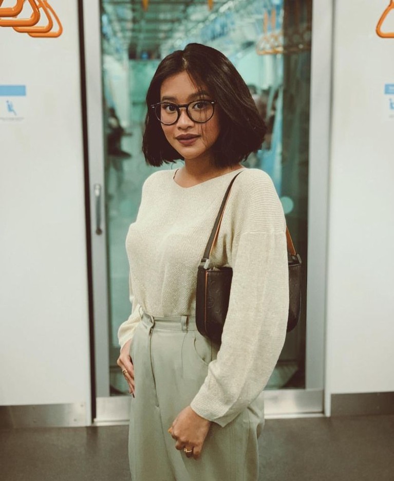 Siti Adira Kania Siti Adira Kania