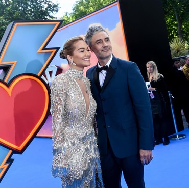 Sutradara Taika Waititi Diam-diam Nikahi Rita Ora?