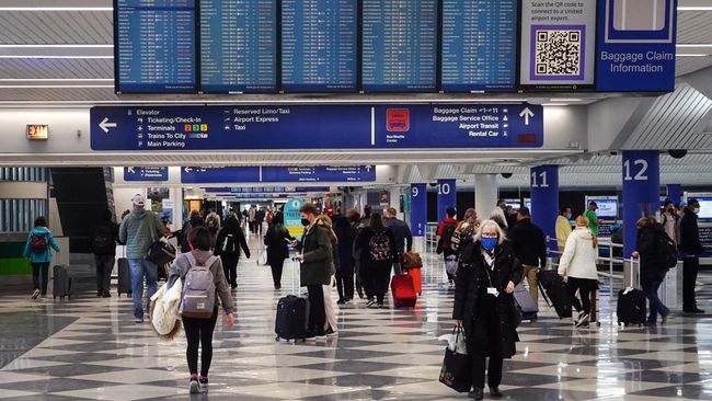 Bandara Internasional O'Hare Chicago, Amerika Serikat (AS), setelah terjerat dalam sistem sabuk konveyor yang dipakai mengangkut barang bawaan penumpang.
