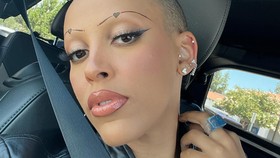 Doja Cat Blak-blakan Soal Alasan Botakin Rambut dan Alis