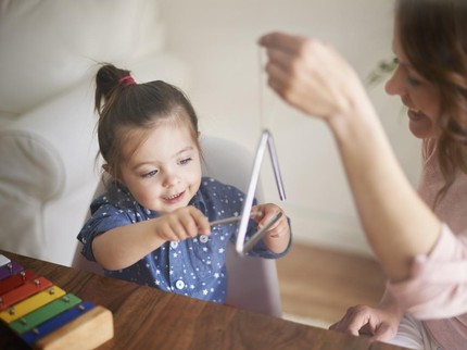 5 Perkembangan Sosial dan Kemandirian Anak Usia 2-3 Tahun, Perhatikan Bun!