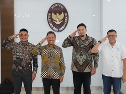 Jurus KKP Perluas Jaringan Pasar Ikan Hias Air Tawar di RI