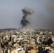 Kabar Terbaru Jalur Gaza: Israel Luncurkan Serangan, Tewaskan Puluhan Orang Termasuk Anak-anak! Apa Penyebab Pecahnya Perang?