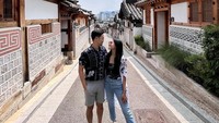 <p>Maudy Ayunda kembali membagikan momen bersama suaminya, Jesse Choi. Pasangan yang baru menikah pada bulan Mei ini tengah mudik ke kampung halaman Jesse Choi di Korea Selatan. (Foto: Instagram @maudyayunda)</p>