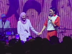 Tangis Putri Delina Dengar Ucapan Rizky Febian