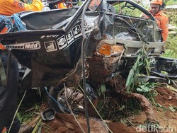 8 Jenazah Korban Kecelakaan Maut di Ciamis Dimakamkan di Majalengka