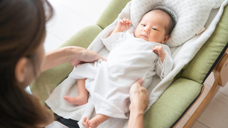 5 Cara Mengobati Iritasi pada Kemaluan Bayi Perempuan, Bunda Perlu Tahu