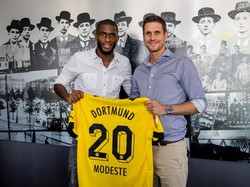 Dortmund Sudah Beli Serep untuk Haller, Ini Dia Pemainnya