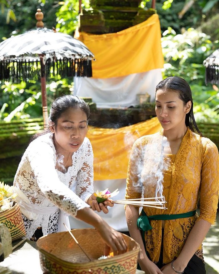 Anya Geraldine Anya Geraldine