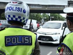 Ulah Pemotor RI Ngeles Aturan Lalu Lintas: Lepas Pelat sampai Pura-pura Kesurupan