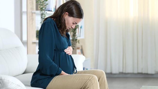 5-causes-of-lower-stomach-pain-during-pregnancy-mothers-need-to-know-newsdelivers