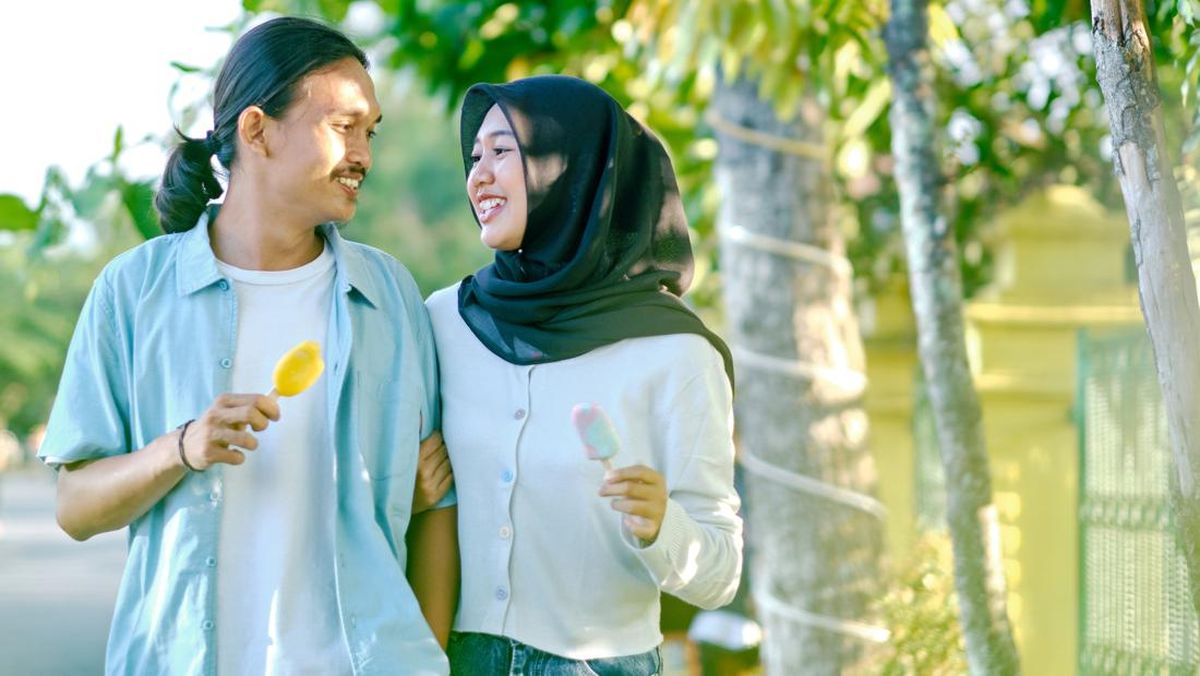 Viral 'Tepuk Sakinah' di KUA, Apa Itu?