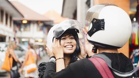 7 Fakta Unik tentang Pria yang Sedang Jatuh Cinta