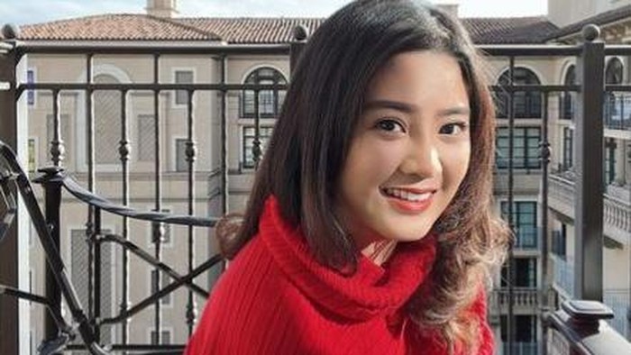 Pilihan Gaya Stylish Valencia Tanosoedibjo yang Bisa Kamu Jadikan Inspirasi untuk ke Kantor