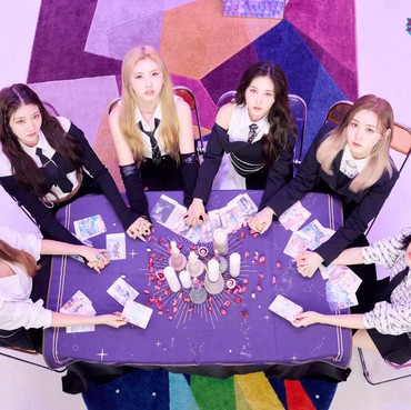 Lirik Lagu KISS - TRI.BE