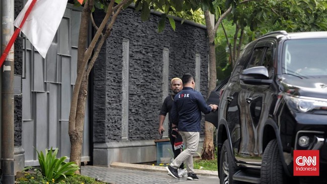 Hasto menyebut hingga kini pihaknya belum mendapatkan keterangan dari Putri. Putri disebut masih trauma, sehingga belum bisa memberikan keterangan.