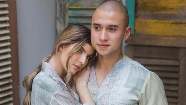 img-title Ini Ritual Fardhan & Mikaila Patritz Sebelum Tidur, Jadi Kunci Rumah Tangga Harmonis