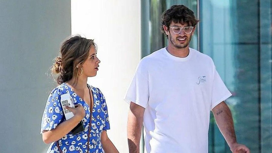 Move On dari Shawn Mendes, Camila Cabello Punya Pacar Baru Move On dari Shawn Mendes, Camila Cabello Punya Pacar Baru
