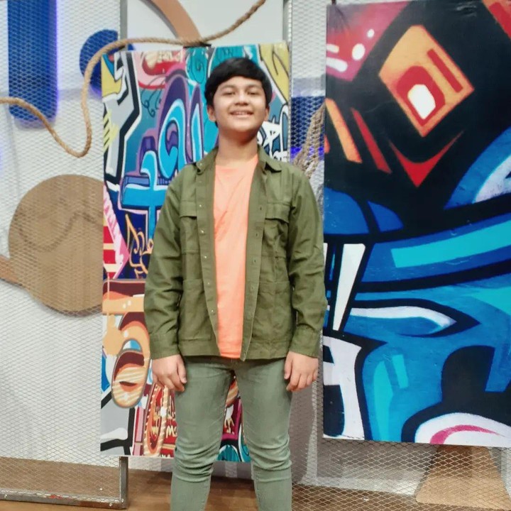 <p>Muzakki sukses mencuri perhatian lewat debut aktingnya, Bunda. Pada tahun berikutnya, ia mendapat kesempatan debut di layar kaca dengan membintangi sinetron <em>Rebutan Hati Pembantu Unyu.</em> (Foto: Instagram @m.u.z.a.k.k.i)</p>