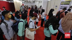 FOTO: Antusiasme Pencari Kerja Ibu Kota Ikut Jakarta Job Fair