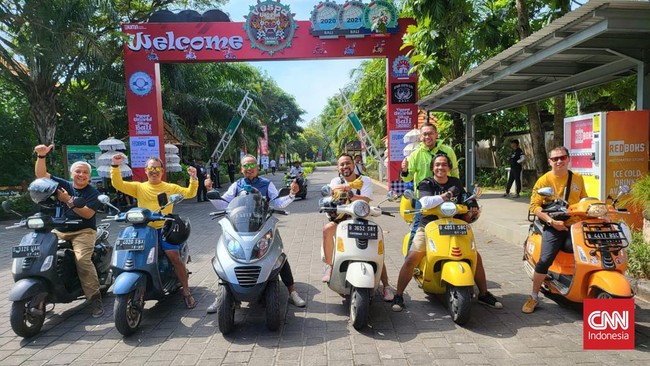 Touring dengan sepeda motor matic dari Jakarta-Pantai Krui Lampung mengungkap sejumlah hal menarik. Apa saja?