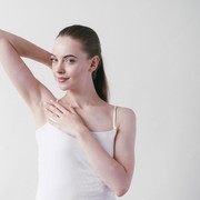 Efektif Mencerahkan Ketiak Gelap, Ini 5 Produk yang Wajib Kamu Miliki!