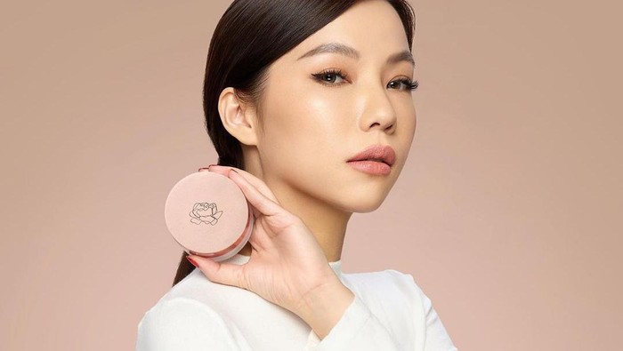 Upmost Coverstay Mineral Loose Powder, Wajah Lebih Flawless dan Terlindungi dari Radikal Bebas Upmost Coverstay Mineral Loose Powder, Wajah Lebih Flawless dan Terlindungi dari Radikal Bebas