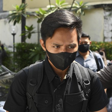 Ibunda Richard Eliezer Ungkap Alasan Sang Suami Dipecat sebagai Sopir