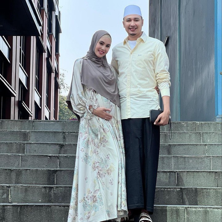 <p>Kartika kerap membagikan momen kehamilan keduanya melalui akun Instagram. Ia juga gemar membagikan unggahan video lucu yang menggundang gelak tawa para pengikutnya. (Foto: Instagram @kartikaputriworld)</p>