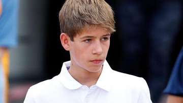 JAMES BUKANLAH PANGERAN