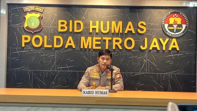 Sejauh ini pihak panitia sudah mengundur pelaksanaan konser Dewa 19 di Jakarta International Stadium (JIS) menjadi Februari 2023 mendatang.