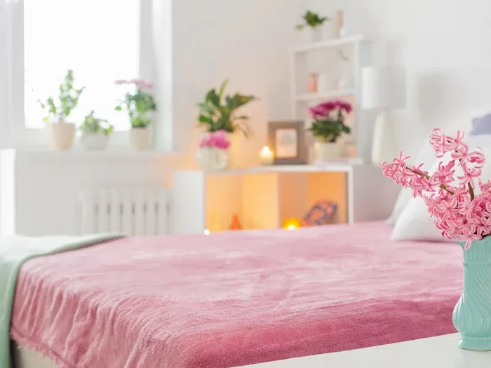 Kamar Libra dengan nuansa pink (Foto: freepik.com/mayakruchankova) Kamar Libra dengan nuansa pink (Foto: freepik.com/mayakruchankova)