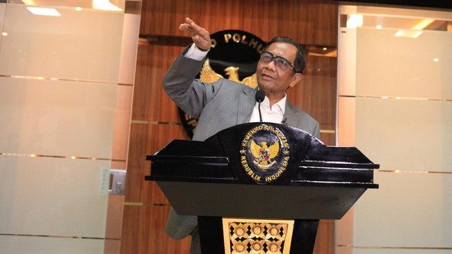 Menurut Mahfud, RKUHP pada akhir tahun ini sudah bisa disahkan jadi undang-undang dalam proses di DPR.