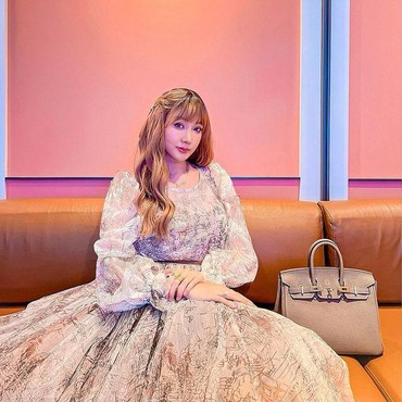 Ingin Kubur Identitas di Masa Lalu, Lucinta Luna sampai Bakar Ijazah