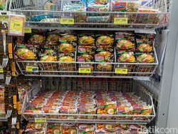 Harga Mie Instan Mau Naik, Anak Kost Menjerit di Twitter