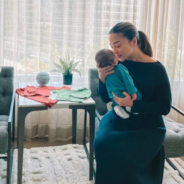 Nikita Willy Ungkap Enaknya Melahirkan di Amerika