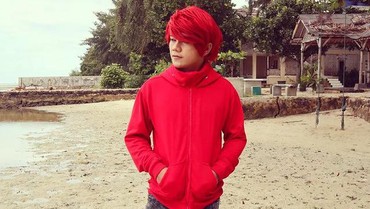 img-title Pawang Hujan Disamakan dengan Stand Up Comedy, Rara Somasi Pesulap Merah
