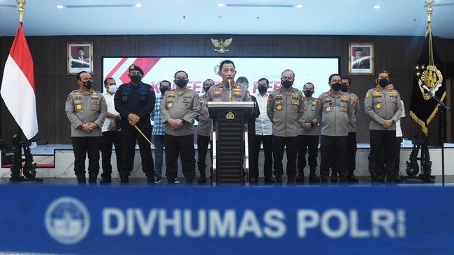 Sebanyak tujuh anggota Polda Metro Jaya diduga melakukan pelanggaran kode etik terkait kasus penembakan Brigadir J.