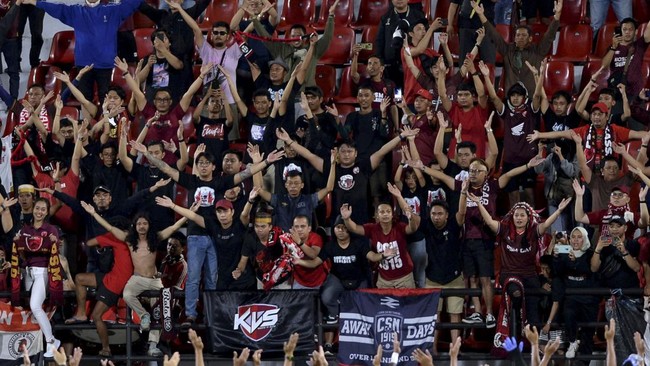 PSM Makassar mendapat sanksi Komite Disiplin (Komdis) PSSI buntut keributan di tribune penonton saat menjamu Dewa United pada pekan kedua Liga 1.