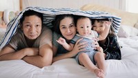 7 Potret Rumah Minimalis Ringgo & Sabai, Homey Banget dengan Sentuhan Kayu