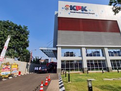 KPK Gelar Lelang Barang Rampasan Korupsi, Ada iPhone hingga Mobil