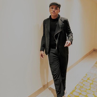 8 Potret Teza Sumendra Pria yang Ingin Dinikahi oleh Ariel Tatum